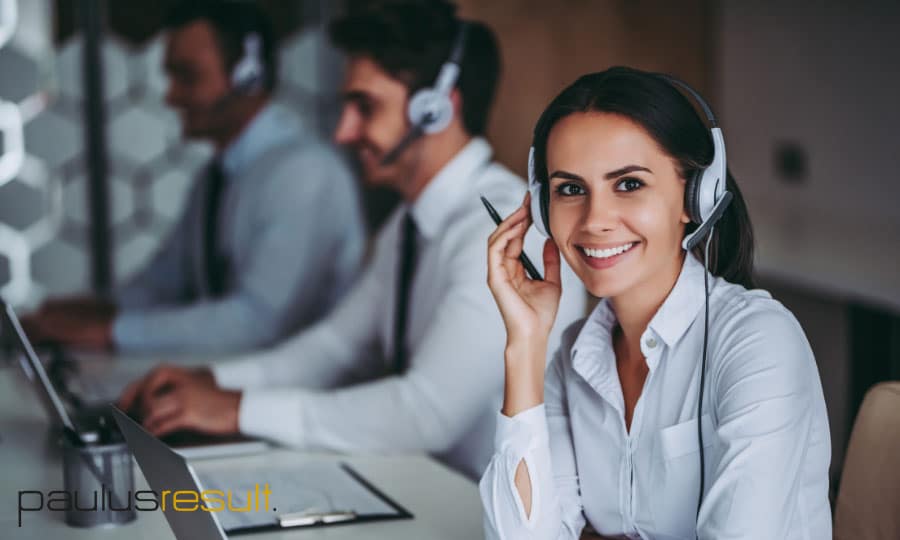 Blog: Titelbild der Ultimative Call Center Agent Kundenservice der Zukunft Menschen